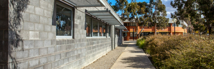 Photo of Walkway to Wimmera Campus
